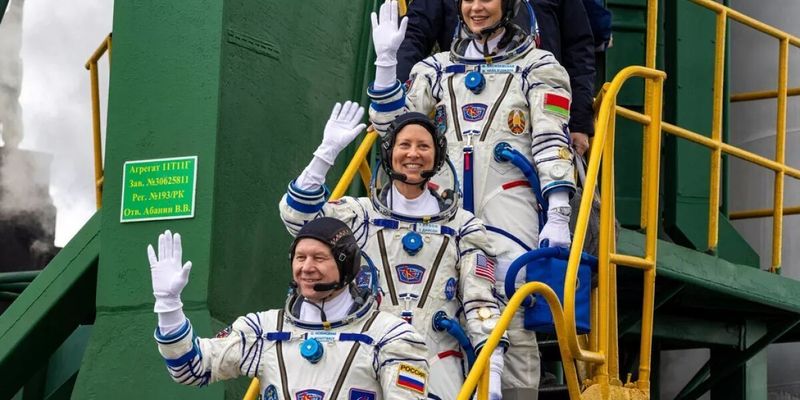 Война в Украине не мешает: астронавт NASA поднялся на орбиту ракетой "Роскосмоса". Фото