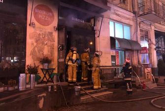 У центрі Києва горів ресторан, відвідувачів евакували