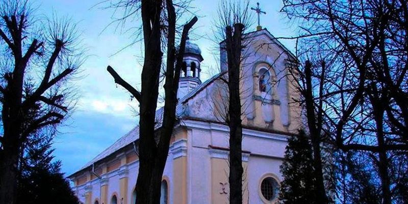 Вдруге за рік: львівського священика оштрафували на 340 грн за погрози дружині