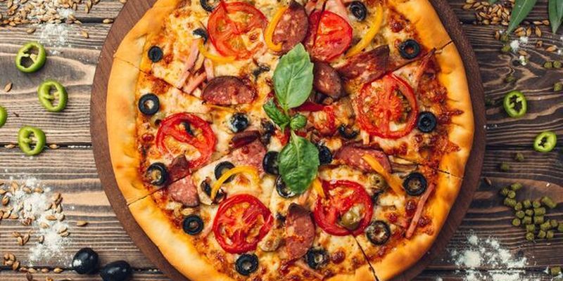 Как разогреть пиццу без микроволновки, чтобы она оставалась вкусной: простой способ