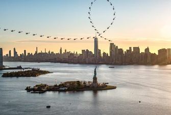 Жителі Нью-Йорка побачили єдиний у світі гелікоптер, здатний літати догори дригом, - ФОТО