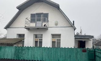 В Харьковской области в частном доме нашли мертвыми трех человек