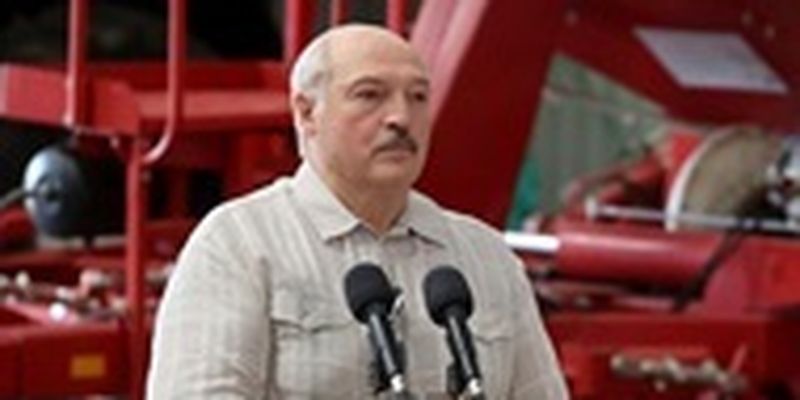 Лукашенко заявил о нежелании воевать против Украины