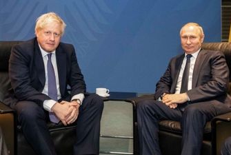 Джонсон - Путіну: Росія має відмовитися від "дестабілізуючих дій"
