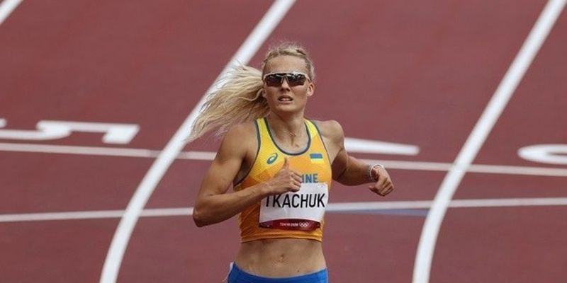 Ткачук завоевала «серебро» в беге на 400 м с барьерами