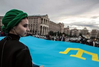 Сегодня в Украине – День крымскотатарского флага
