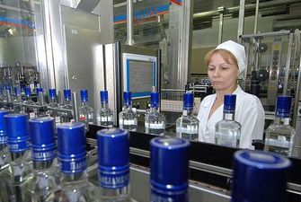 Зеленський підписав закон для скасування держмонополії на виробництво спирту
