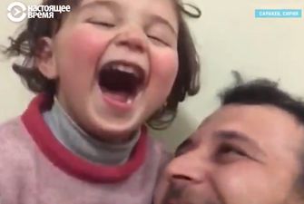 Сириец придумал игру для 3-летней дочурки во время российских авиаударов