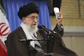 Верховный лидер Ирана поддержал рост цен на бензин, что вызвало протесты