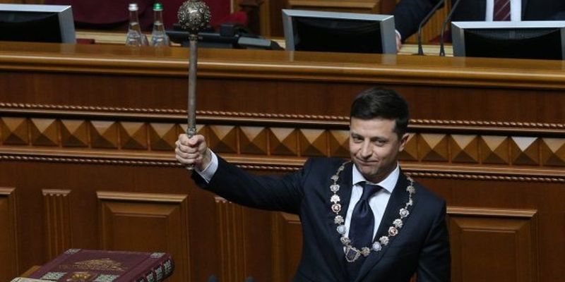 Зеленського затягують в пастку: експерт пояснив, чим розпуск Ради загрожує Президенту