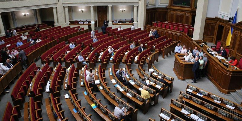 У Зеленського хочуть скликати на 18 липня позачергове засідання Верховної Ради