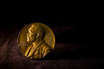 Нобелевскую премию по экономике дали за подход к преодолению бедности