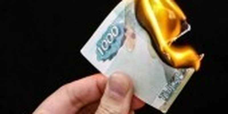 У Раді хочуть заборонити рубль в Україні: уже зарежстровано три законопроекти