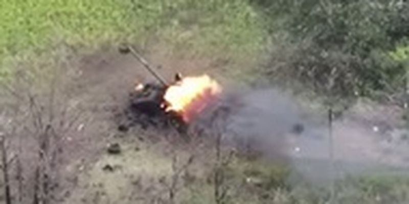 Пограничники уничтожили надоедавший им танк РФ