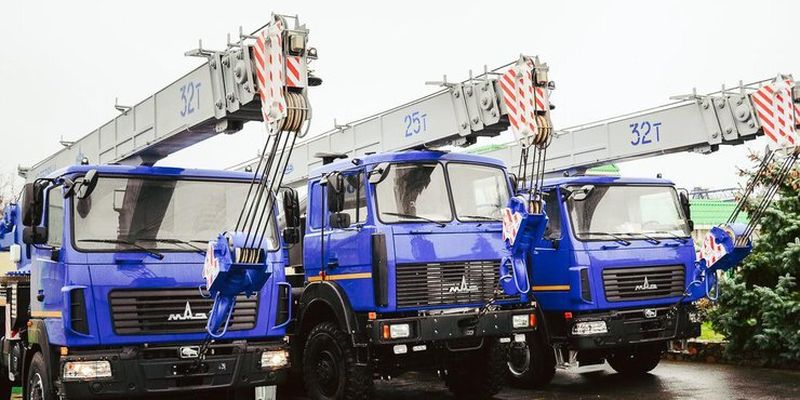 МАЗы подорожают: Украина ввела огромную спецпошлину на белорусские грузовики и автобусы