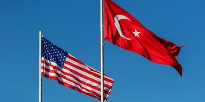 Министры обороны США и Турции обсудили "зерновые коридоры"