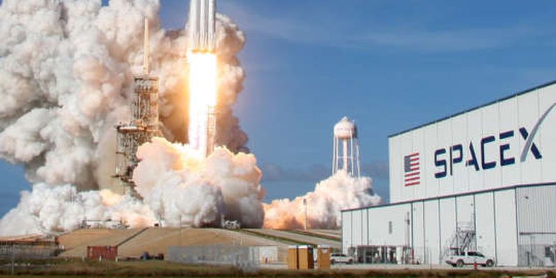 SpaceX готова до запуску десятої партії супутників Starlink