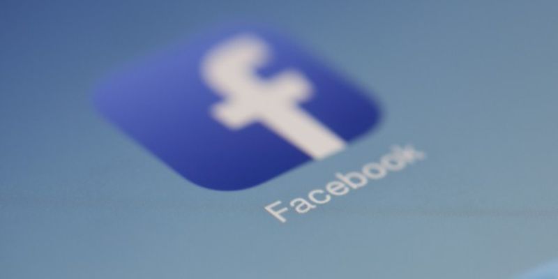 Facebook грозит штраф 9 млрд долларов: в чем обвиняют соцсеть