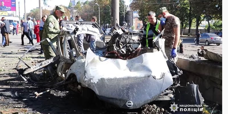 Подрыв автомобиля в Днепре полиция квалифицирует как теракт