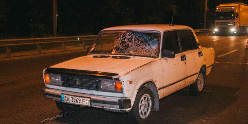 У Києві ВАЗ збив пішохода-порушника