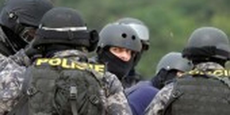У Чехії провели масштабну спецоперацію: затримали підозрюваних у боях проти України на Донбасі