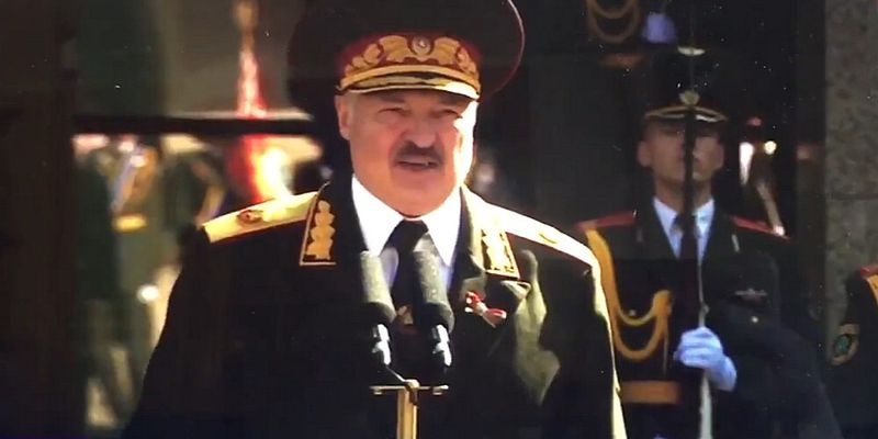 По белорусскому ТВ показали "тайную" церемонию инаугурации Лукашенко