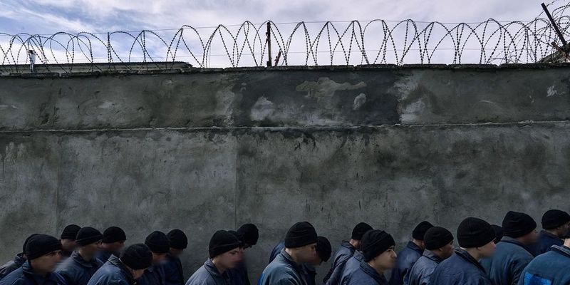"Превышают стандарты": в ГУР рассказали, в каких условиях содержат пленных россиян