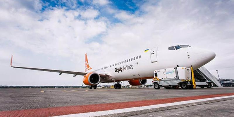 SkyUp планує відновити два внутрішні рейси в Україні