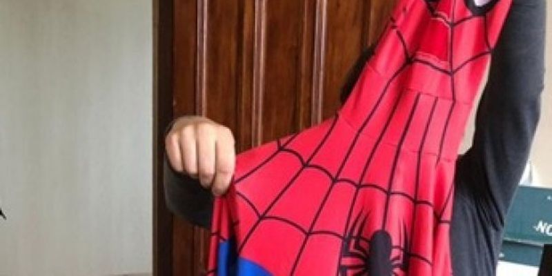 Под Киевом мужчина в костюме Спайдермена убил человека табуретом
