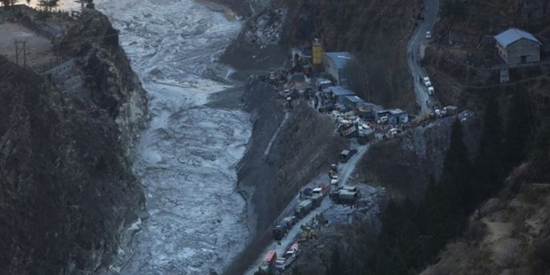 Сход ледника в Индии: количество жертв возросло до 26