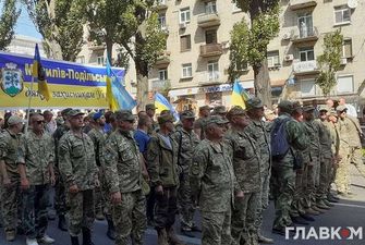 Марш захисників України: коли хтось захоче здати країну, то дуже не солодко їм прийдеться