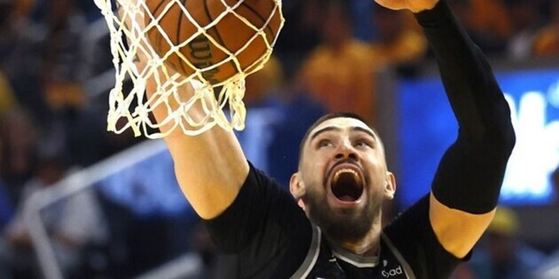 Украинский баскетболист Лень отметился историческим достижением в НБА
