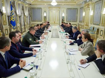 Владимир Зеленский выдал указ о чрезвычайном положении: какие области в списке - Фото 1