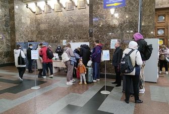 На киевском ж/д вокзале появился пункт тестирования на COVID