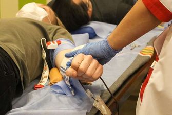 У Чернівцях в торговельно-розважальному центрі донори здавали кров під музику
