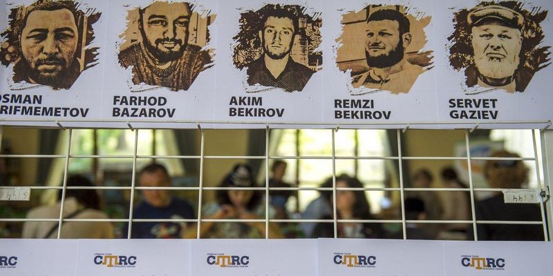 Окупанти в Криму відкрили 374 справи проти мітингувальників та залякують противників режиму – правозахисники