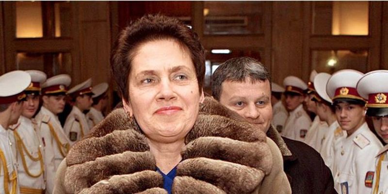 "Ненужная жена": СМИ выяснили, как живет Людмила Янукович после бегства мужа