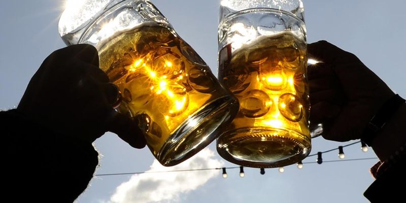 Чем полезно пиво и сколько можно его пить в день: интересные факты о хмельном напитке