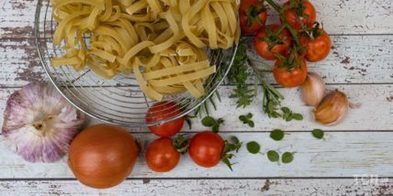 Разнообразим салаты сытной пастой: вкусный и полезный рецепт летнего ланча