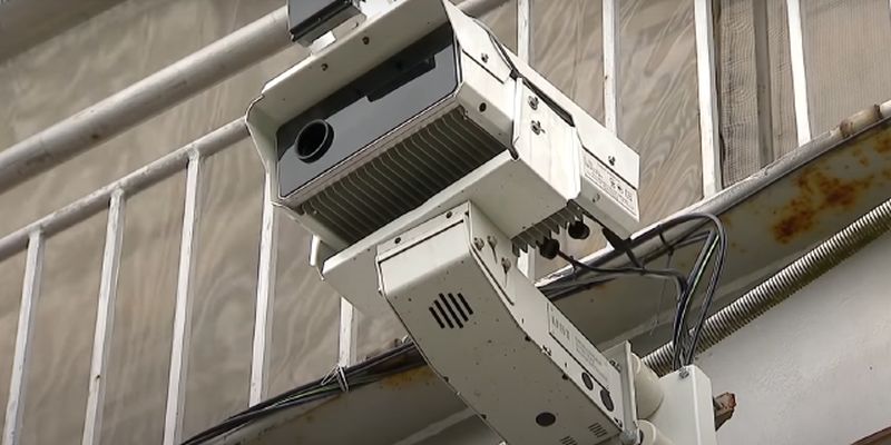 В Україні знову працюють камери відеофіксації порушень ПДР: наскільки це безпечно в умовах війни