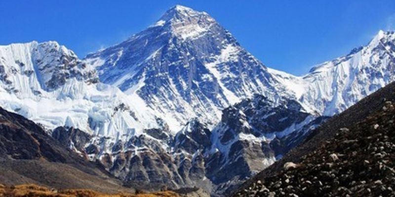 На вершине горы Эверест нашли морские окаменелости: находка ошеломила ученых