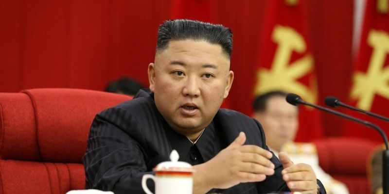 Ким Чен Ын призвал переписать конституцию Северной Кореи: кого он объявит "врагом №1"