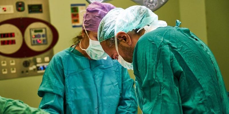 У Черкасах лікарі провели операцію на серці найстаршому пацієнту
