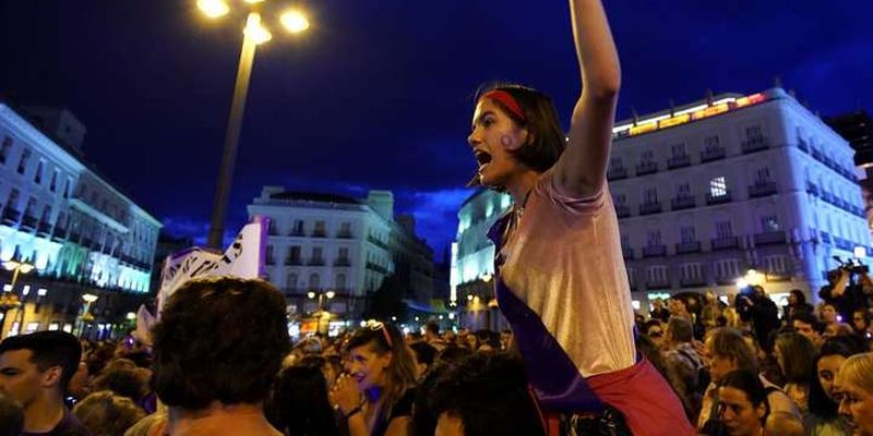 У Мадриді тисячі людей протестувати проти насильства над жінками