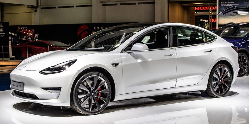 Обновленная Tesla Model 3 может получить гораздо больше мощности: что известно