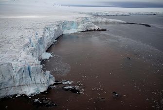 Вчені виявили біля Антарктиди значне забрудення океанічної води пластиком