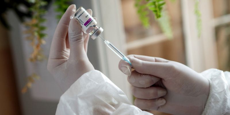 В Польше утвердили третью дозу вакцины против COVID-19