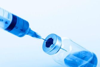 Новейшую вакцину от коронавируса обвинили в опасных побочных эффектах