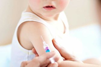 Живі й інактивовані: що входить до складу вакцини для дітей