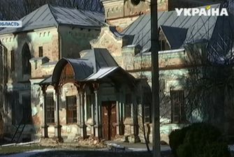 Жители села самостоятельно реконструируют дворец графа Шереметьева в Винницкой области